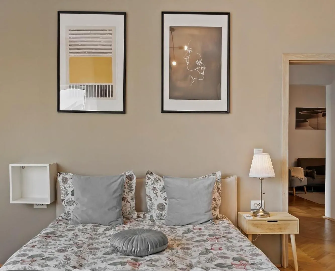Ultracentral Dreamland Apartment 3 Bdrm Bucharest
