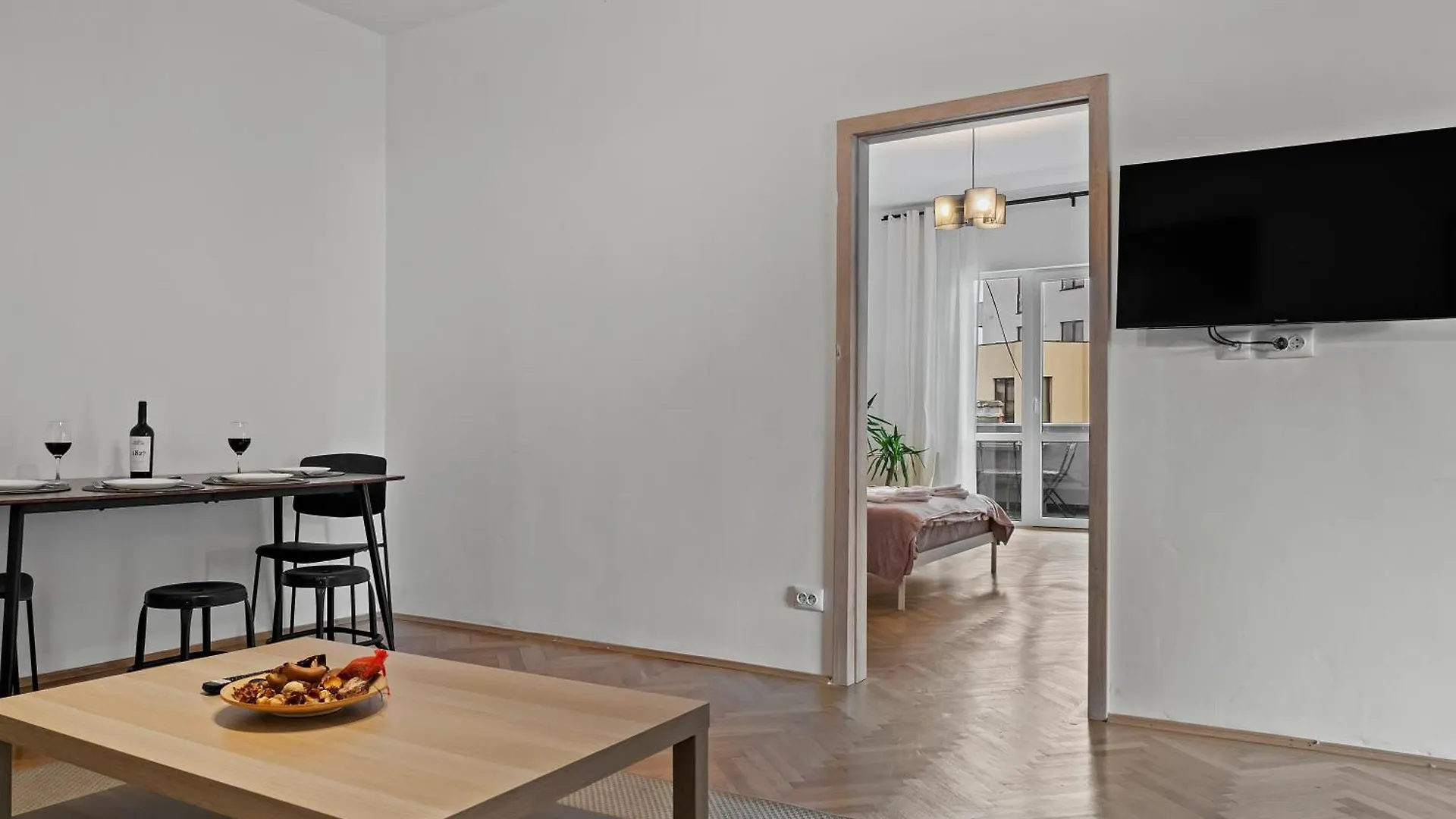 Ultracentral Dreamland Apartment 3 Bdrm Bukarest